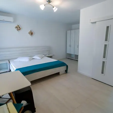 Casa Meyra Pensiune