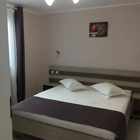 Casa Meyra 3* 朱庇特