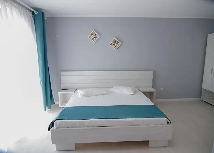 Konukevi Casa Meyra Jupiter